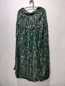 Women Combo Of Top &amp; Skirt (L Size?