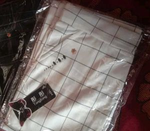 Checkered White Pants+ Gift 🎁