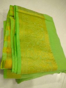 Lime Green Saree🥻