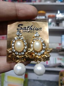 Vintage Pearl Drop Earrings