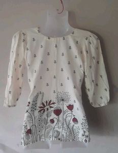 Floral print 3/4 th sleeve top