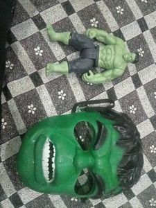 Hulk Mask & Action Figure