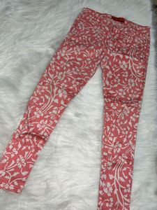5 Jeggings In 34 Size Stretchable