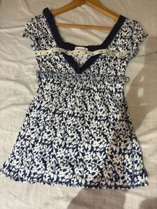 Abercrombie Beautiful Top