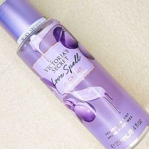 Victoria&#39;s Secret Body Mist Love Spell La Creme