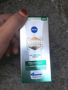 NIVEA Luminous Even Glow Oil Control Face Serum wi