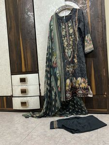 Chevron Embroidery Suit