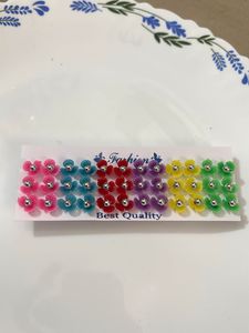 18 pairs of Colorful Flower Stud Earrings