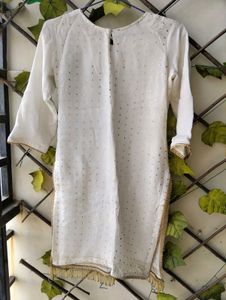 kid&#39;s White Kurta