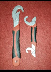 Universal Wrench