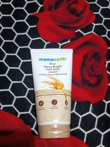 Mamaearth Rice Dewy Bright Face Wash