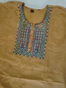 Embroidered Women's Kurta