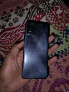 Vivo y01