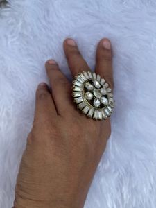 Statement Ring with Crystals