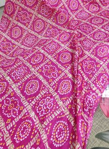 Vibrant Pink Bandhani Dupatta - 2.5m
