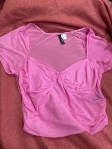 🎀🧚‍♀️H&m Pink Mesh Top🎀