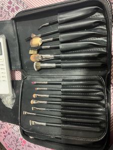 Professional Makeup Brushes