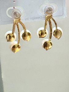 Pearl Drop Earrings