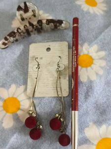 earring,claw clip & lip liner