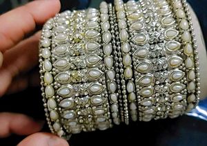Pearl Bangle Set