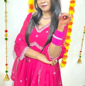 Elegant Pink Kurta Set