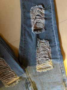 URBANIC FRESH RIPPED DENIM