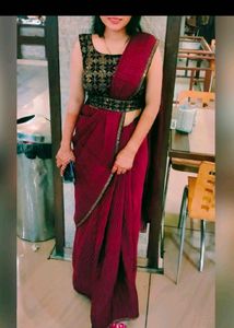 Elegant Maroon Saree with stitched blouse nd belt✨