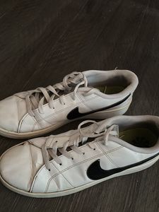 Nike Court Royale- 2