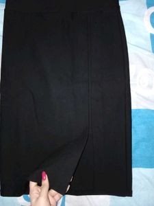 Office Siren Skirt With Slit