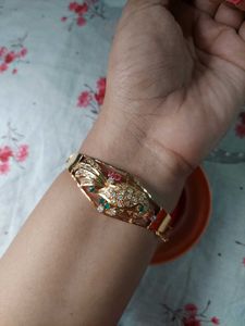 Gold Water Work Bangel