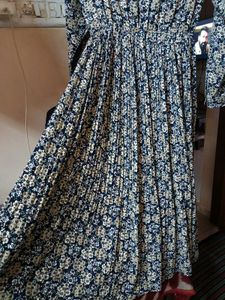 FLORAL PLEATED  DRESS