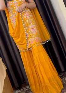 Beautiful Party Wear Sarara Suit