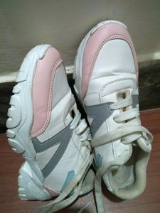 Sports Shoes