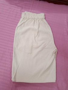 Beige bermuda Shorts