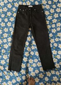 Zara Blownish Black Straight Legged Jeans Waist Si