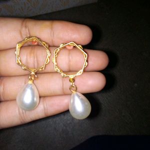 White Pearl Earring