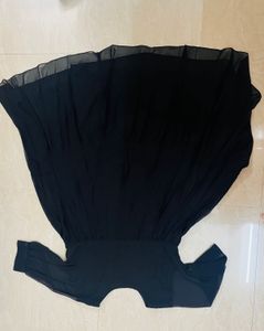 Elegant Black Dress - 40 Size