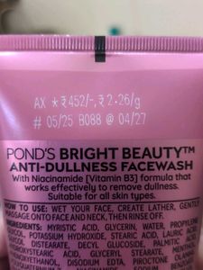 Pond&#39;s Bright Beauty Facewash