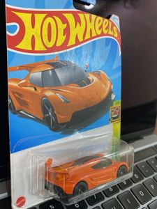 Koenigsegg Jesko Orange 2024