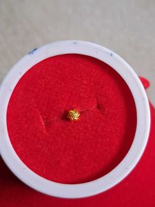 Gold Nose Pin 18ct