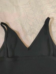 Black Sleeveless Crop Top