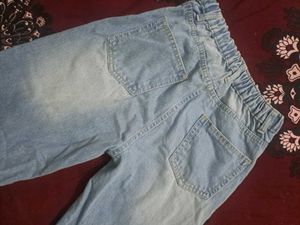 Stylish Light Wash Jeans
