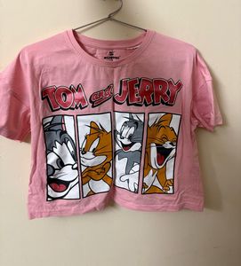 Tom and Jerry Graphic crop Tee