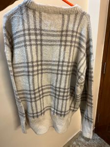 Checked Knit Pullover Sweater and black pant💕