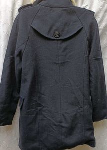 Branded Coat with Fur Collar 💙