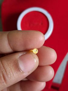 Gold Nose Pin 18ct