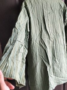 Aakriti Kurta