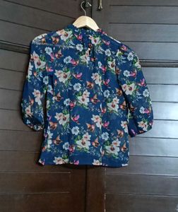 Girl Off White Cotton Top For 8 To 10 Yrs