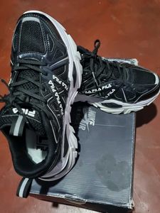 Original FILA Sneakers On Sale!