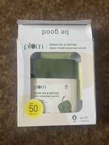 Plum Green Tea Sunscreen Serum